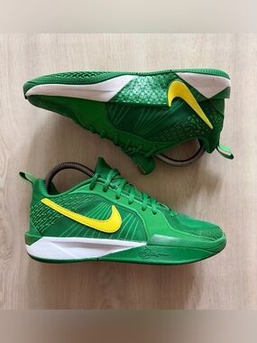 Nike Sabrina 2 'Oregon Ducks' Green Sneakers Sz 4.5y HQ4515-300